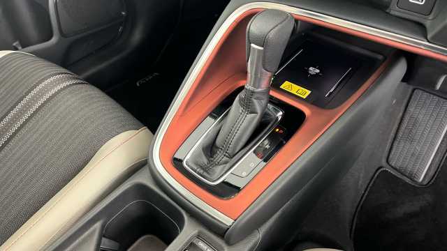 Honda HR-V Hybrid 1.5 h i-MMD Advance Style SUV 5dr Petrol Hybrid CVT Euro 6 (s/s) (131 ps) 