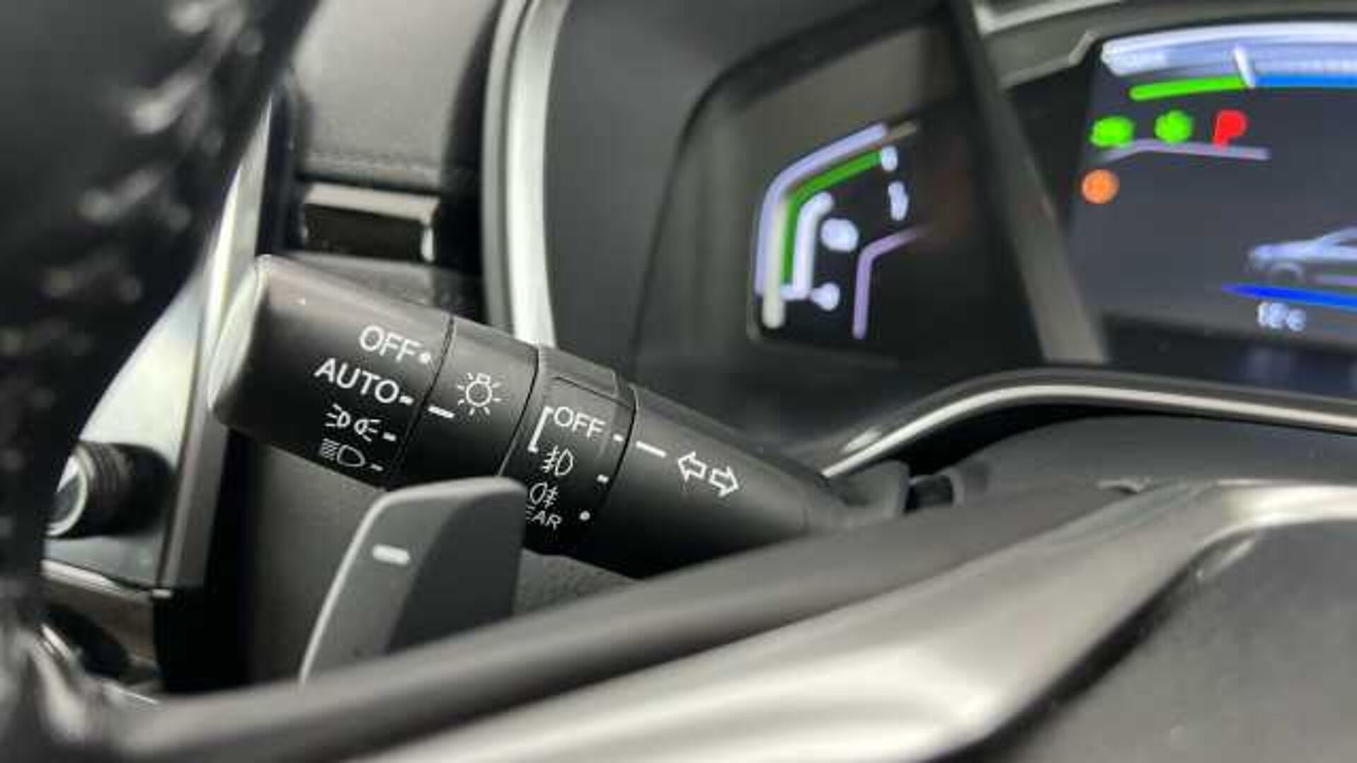 Honda CR-V Hybrid 2.0 h i-MMD SR SUV 5dr Petrol Hybrid eCVT 4WD Euro 6 (s/s) (184 ps) 