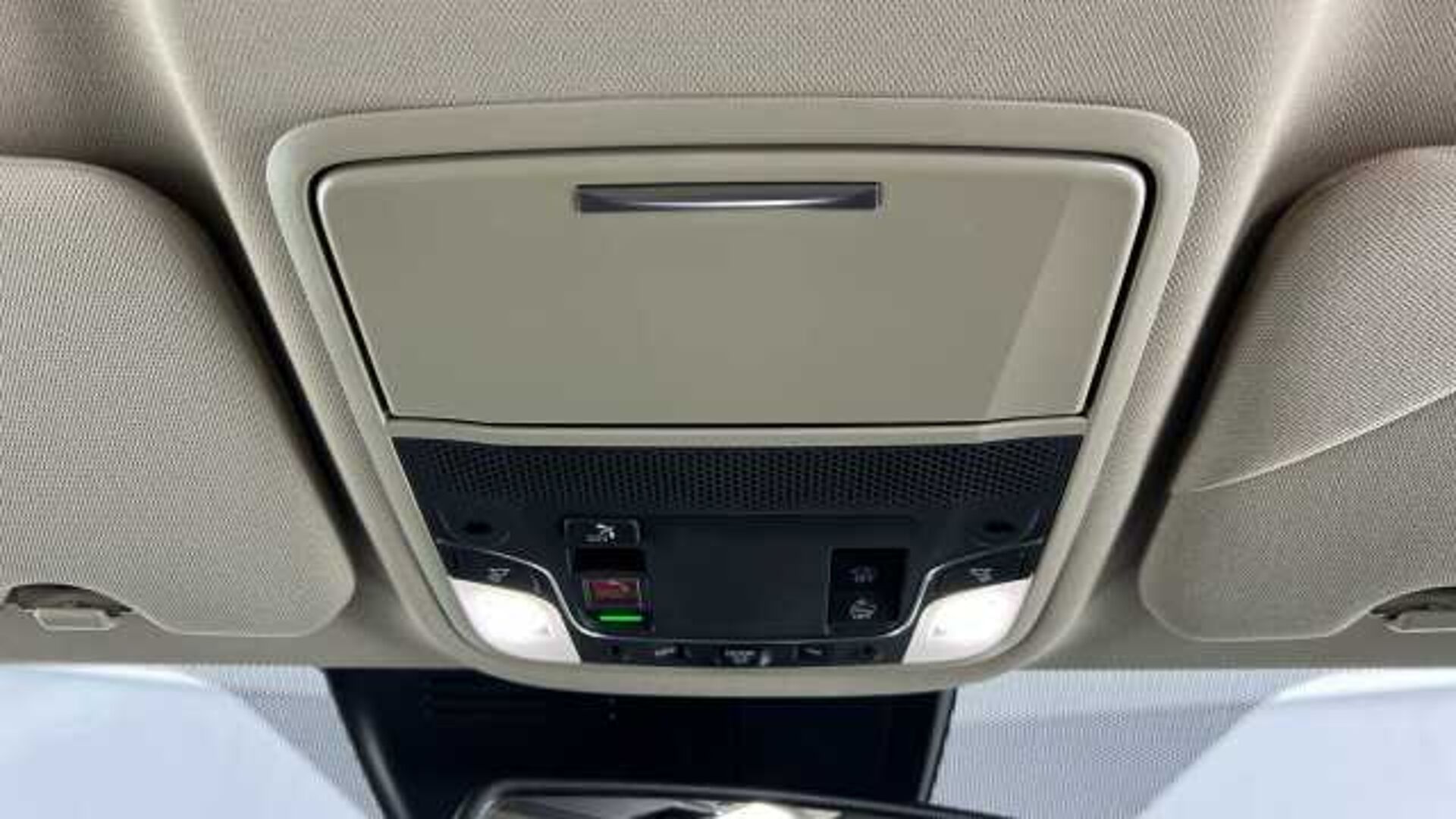 Honda CR-V Hybrid 2.0 h i-MMD SR SUV 5dr Petrol Hybrid eCVT 4WD Euro 6 (s/s) (184 ps) 