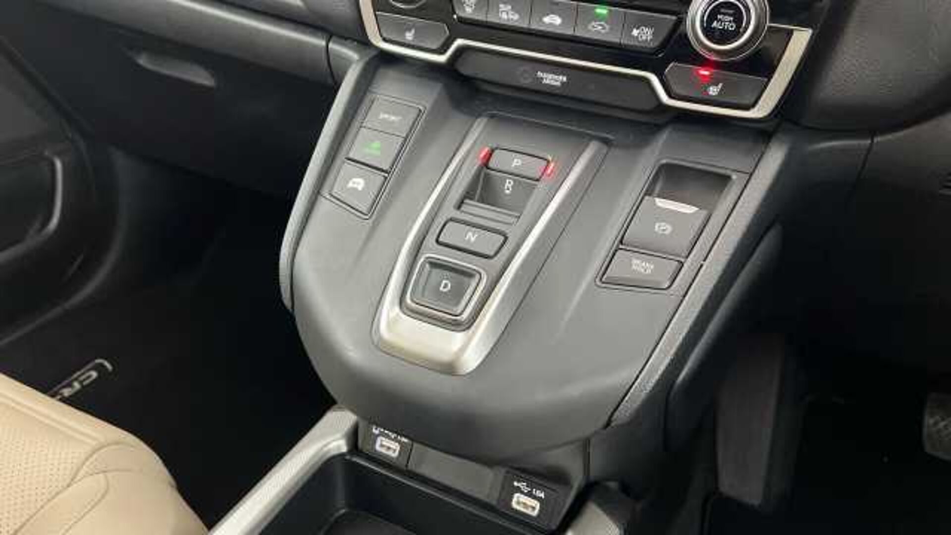 Honda CR-V Hybrid 2.0 h i-MMD SR SUV 5dr Petrol Hybrid eCVT 4WD Euro 6 (s/s) (184 ps) 