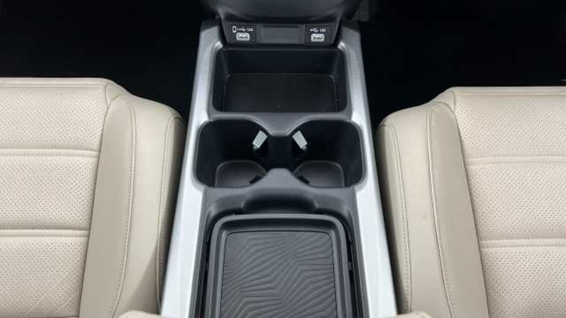 Honda CR-V Hybrid 2.0 h i-MMD SR SUV 5dr Petrol Hybrid eCVT 4WD Euro 6 (s/s) (184 ps) 