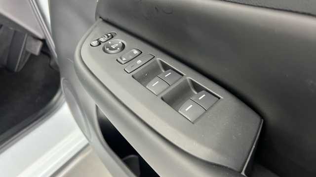 Honda Jazz Hybrid 1.5 h i-MMD Crosstar Advance Hatchback 5dr Petrol Hybrid eCVT Euro 6 (s/s) (122 