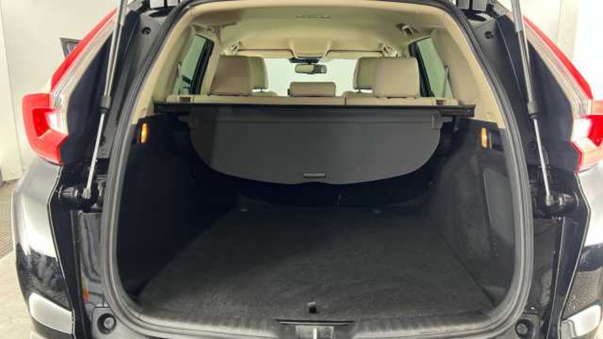 Honda CR-V Hybrid 2.0 h i-MMD SR SUV 5dr Petrol Hybrid eCVT Euro 6 (s/s) (184 ps) 