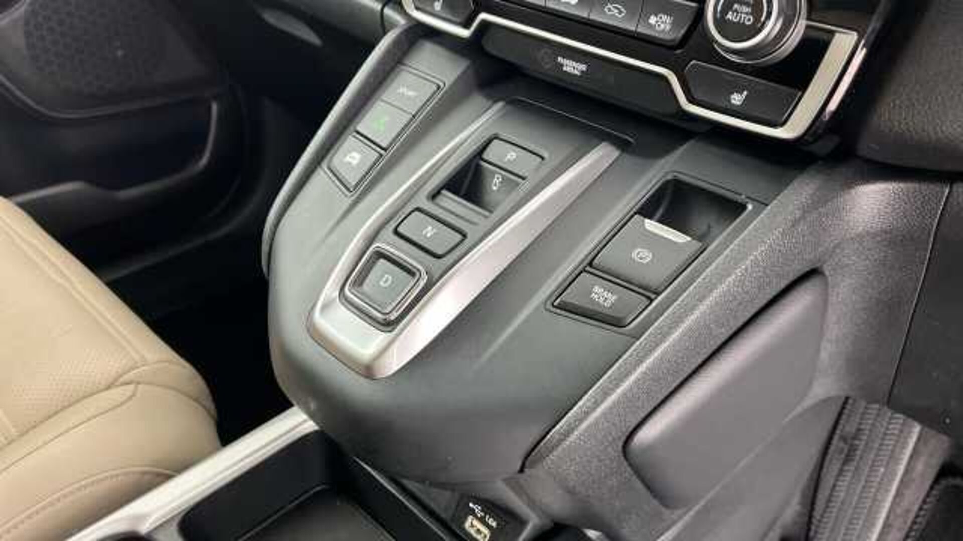 Honda CR-V Hybrid 2.0 h i-MMD SR SUV 5dr Petrol Hybrid eCVT Euro 6 (s/s) (184 ps) 