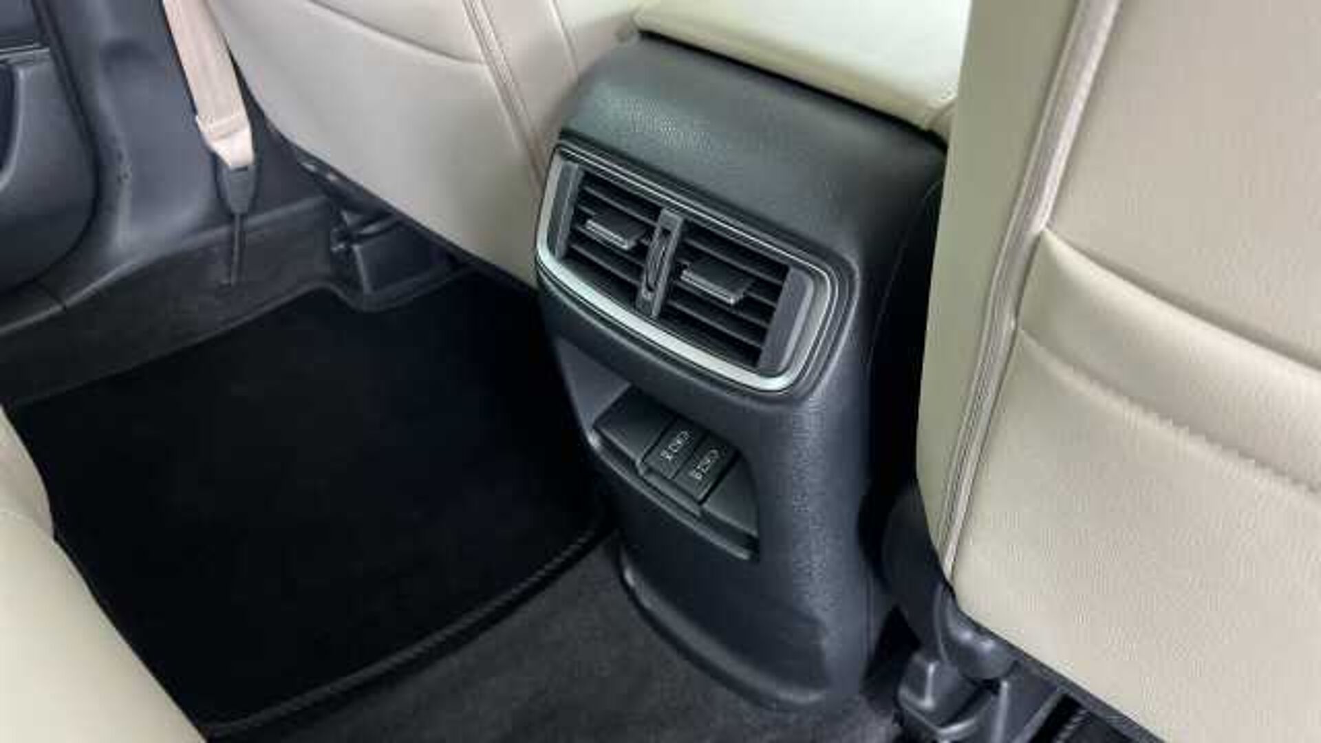 Honda CR-V Hybrid 2.0 h i-MMD SR SUV 5dr Petrol Hybrid eCVT Euro 6 (s/s) (184 ps) 