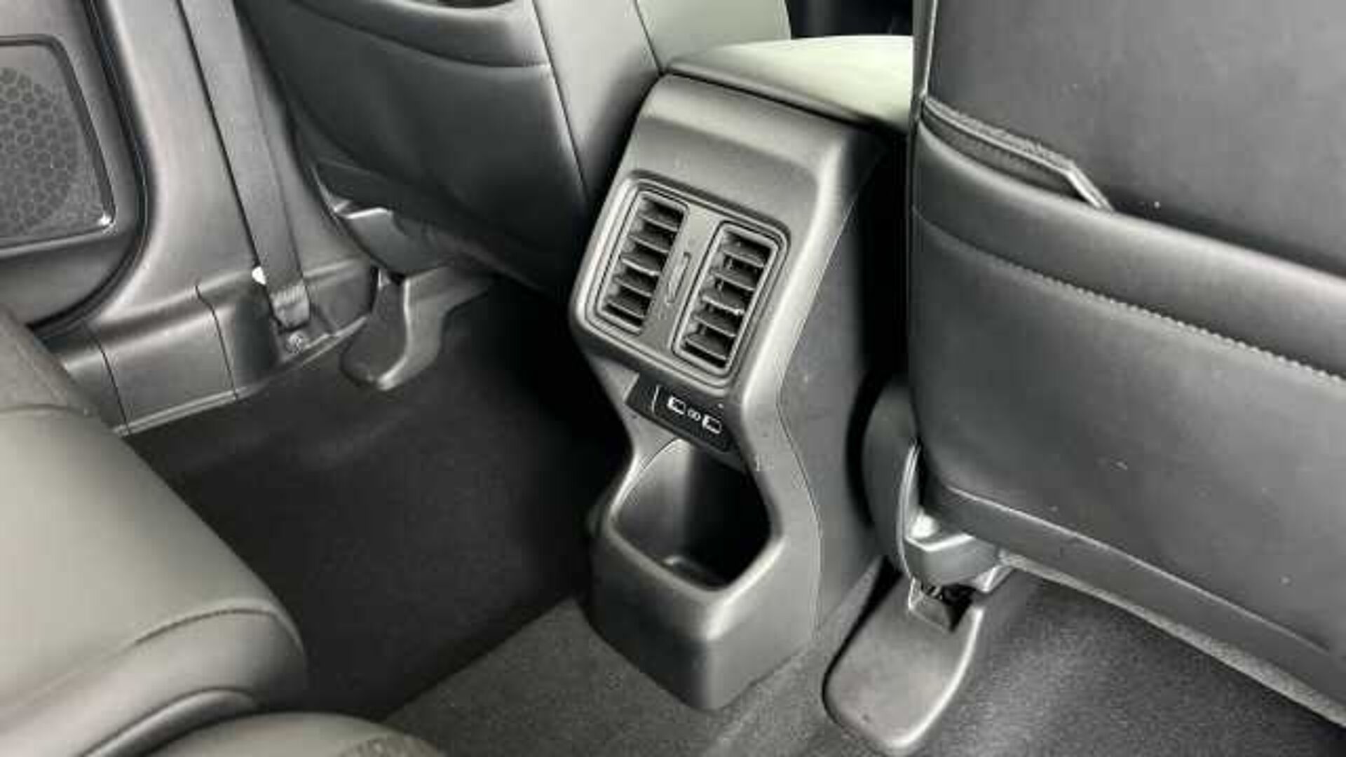 Honda HR-V Hybrid 1.5 h i-MMD Advance SUV 5dr Petrol Hybrid CVT Euro 6 (s/s) (131 ps) 