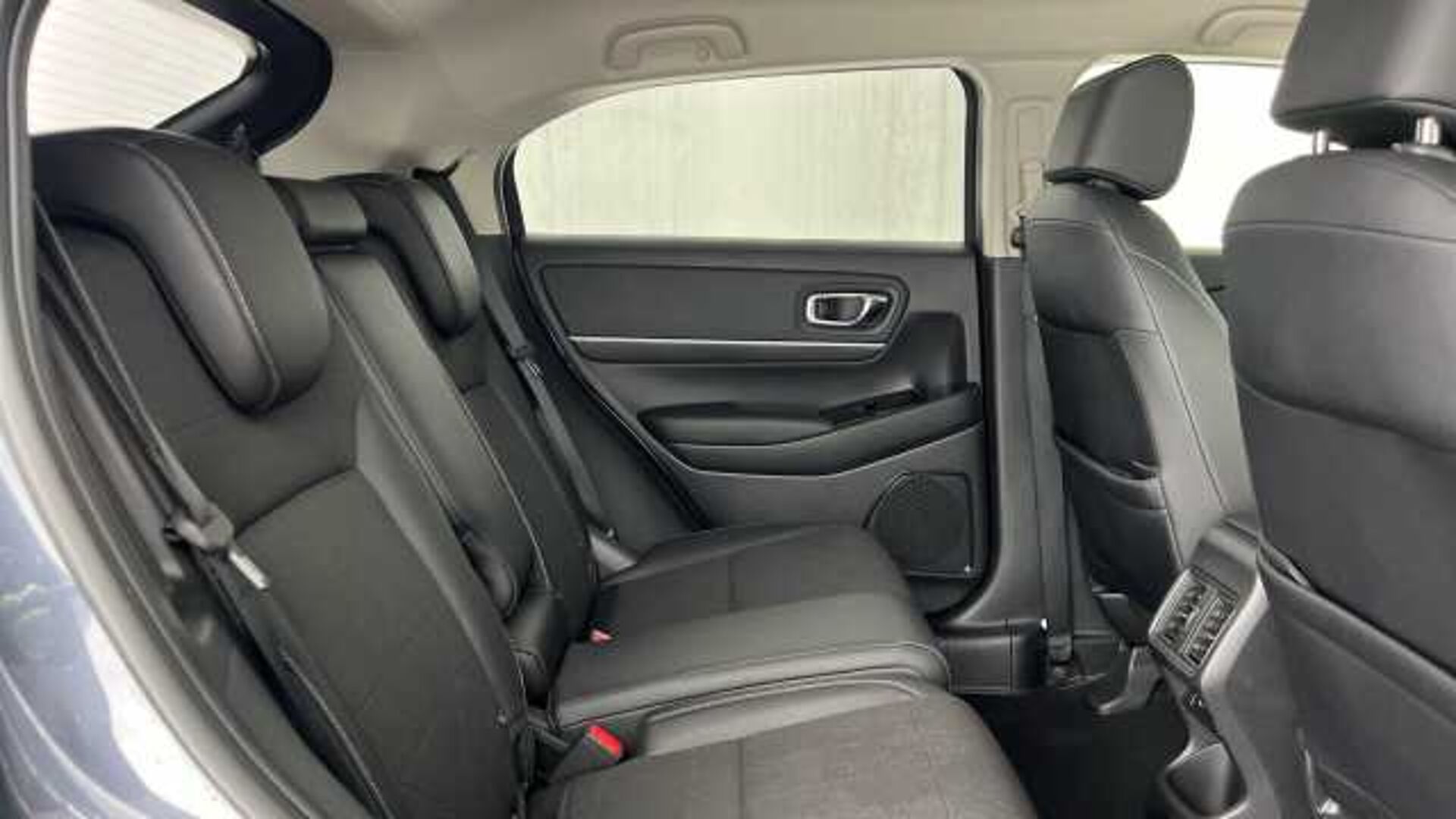 Honda HR-V Hybrid 1.5 h i-MMD Advance SUV 5dr Petrol Hybrid CVT Euro 6 (s/s) (131 ps) 