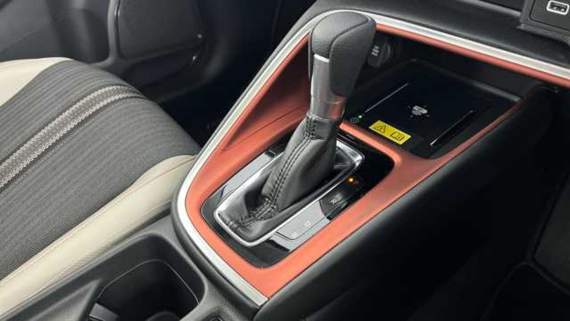 Honda HR-V Hybrid 1.5 h i-MMD Advance Style SUV 5dr Petrol Hybrid CVT Euro 6 (s/s) (131 ps) 