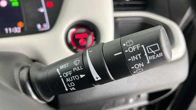 Honda Jazz Hybrid 1.5 h i-MMD EX Hatchback 5dr Petrol Hybrid eCVT Euro 6 (s/s) (107 ps) 