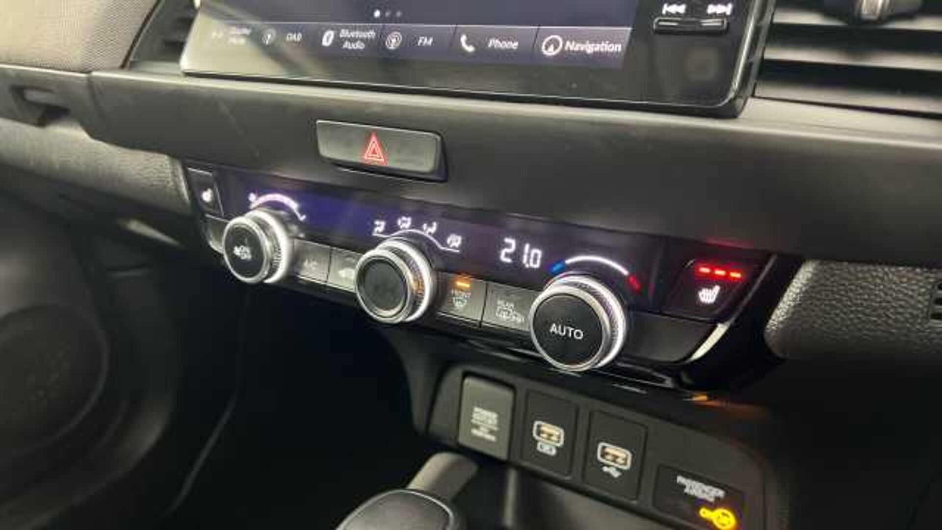 Honda Jazz Hybrid 1.5 h i-MMD Crosstar EX Hatchback 5dr Petrol Hybrid eCVT Euro 6 (s/s) (109 ps) 