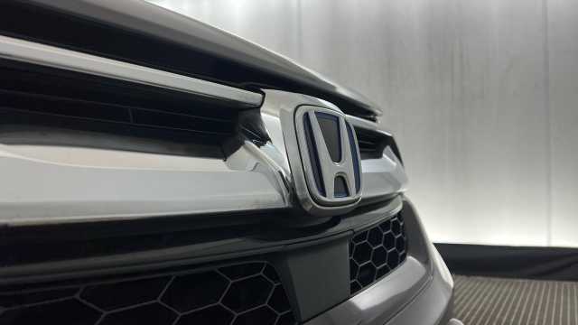 Honda CR-V Hybrid 2.0 h i-MMD SE SUV 5dr Petrol Hybrid eCVT 4WD Euro 6 (s/s) (184 ps) 