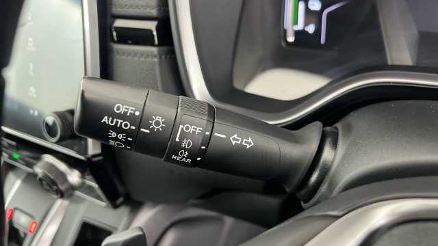 Honda CR-V Hybrid 2.0 h i-MMD SE SUV 5dr Petrol Hybrid eCVT 4WD Euro 6 (s/s) (184 ps) 