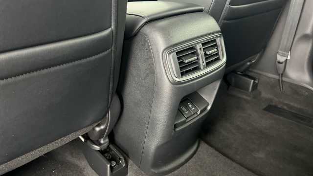 Honda CR-V Hybrid 2.0 h i-MMD SR SUV 5dr Petrol Hybrid eCVT Euro 6 (s/s) (184 ps) 