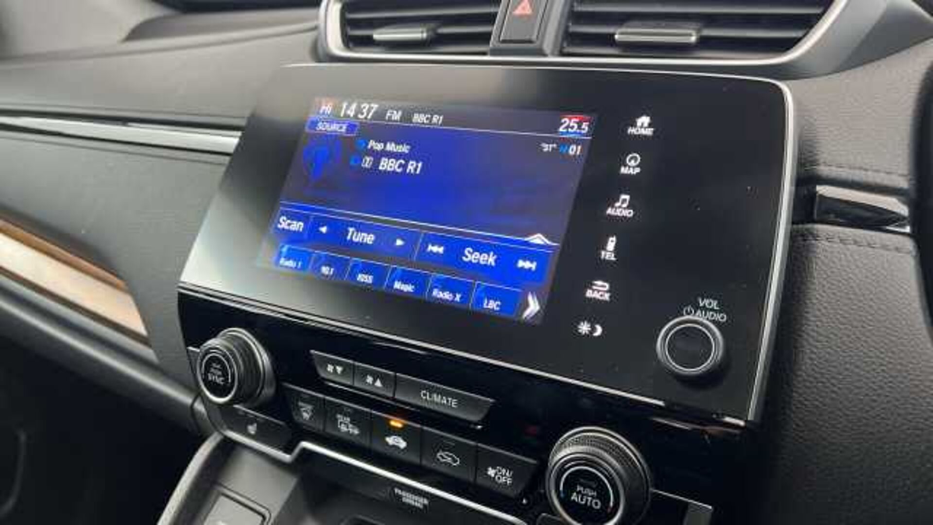 Honda CR-V Hybrid 2.0 h i-MMD SR SUV 5dr Petrol Hybrid eCVT Euro 6 (s/s) (184 ps) 