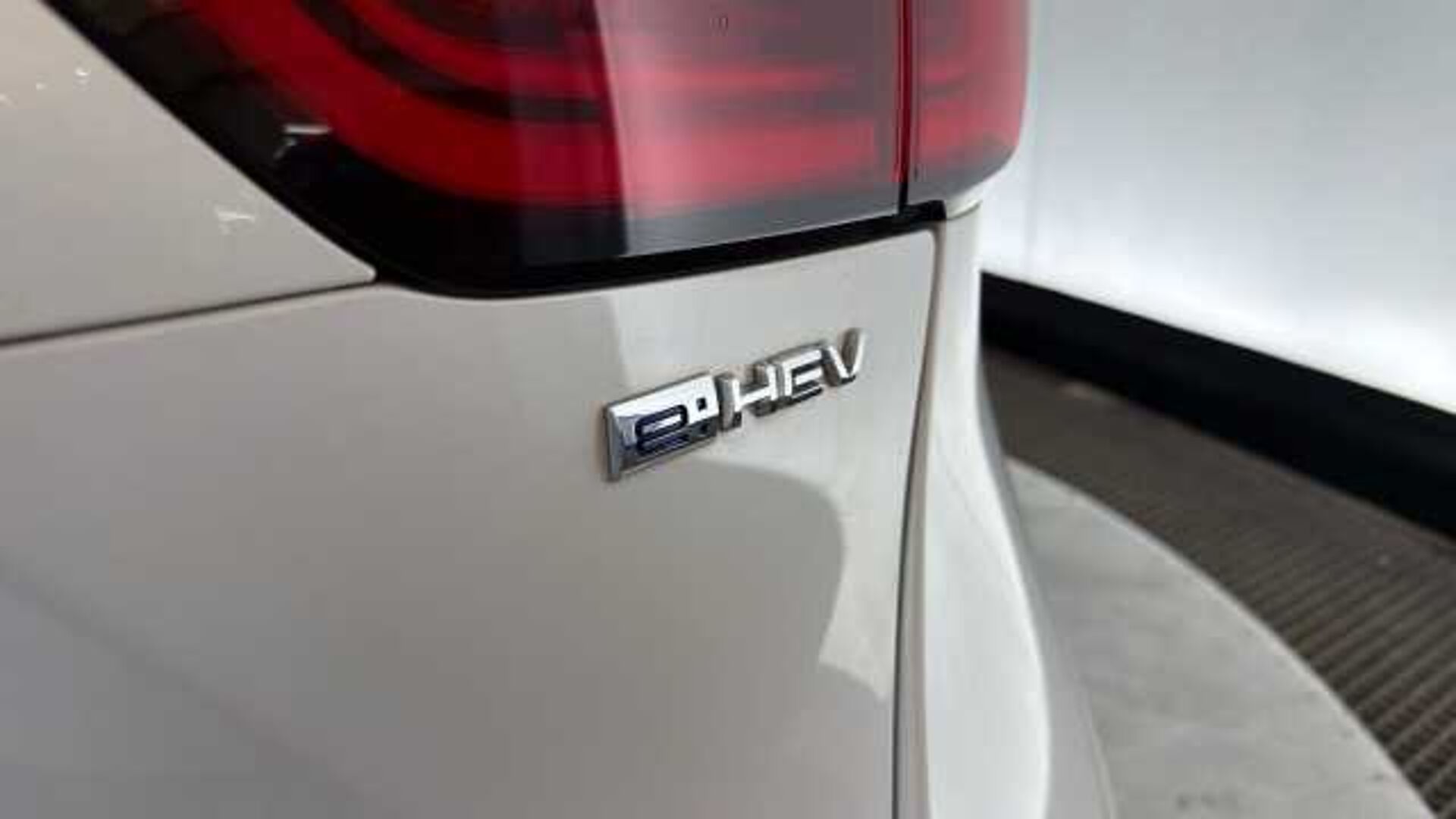 Honda Jazz Hybrid 1.5 h i-MMD SR Hatchback 5dr Petrol Hybrid eCVT Euro 6 (s/s) (109 ps) 