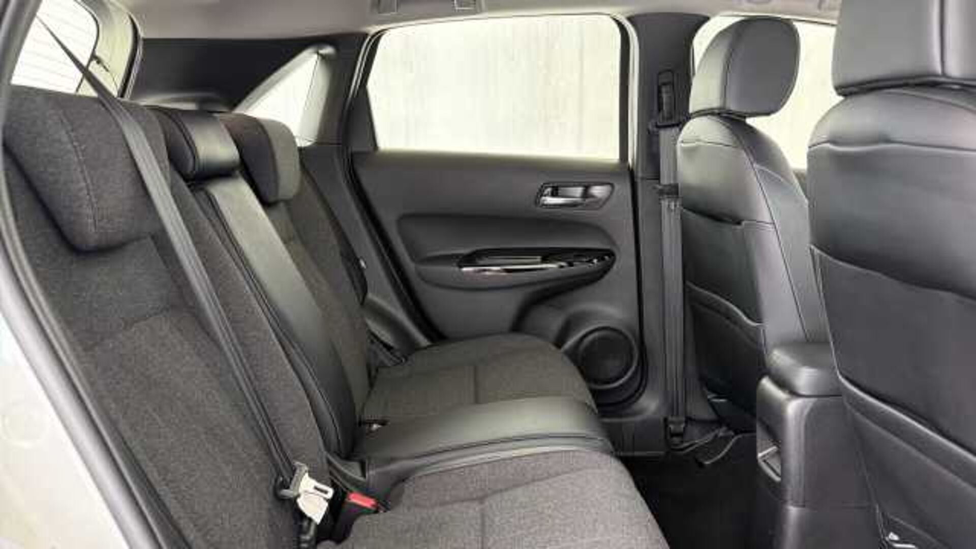 Honda Jazz Hybrid 1.5 h i-MMD SR Hatchback 5dr Petrol Hybrid eCVT Euro 6 (s/s) (109 ps) 
