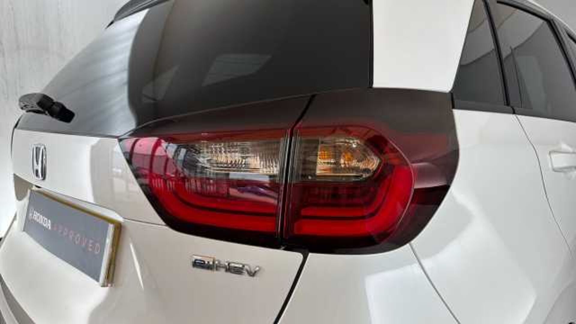 Honda Jazz Hybrid 1.5 h i-MMD EX Hatchback 5dr Petrol Hybrid eCVT Euro 6 (s/s) (109 ps) 