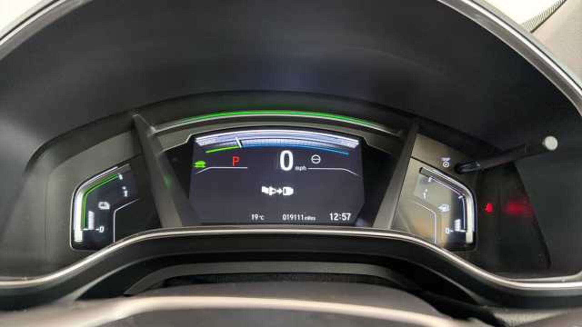 Honda CR-V Hybrid 2.0 h i-MMD SR SUV 5dr Petrol Hybrid eCVT 4WD Euro 6 (s/s) (184 ps) 