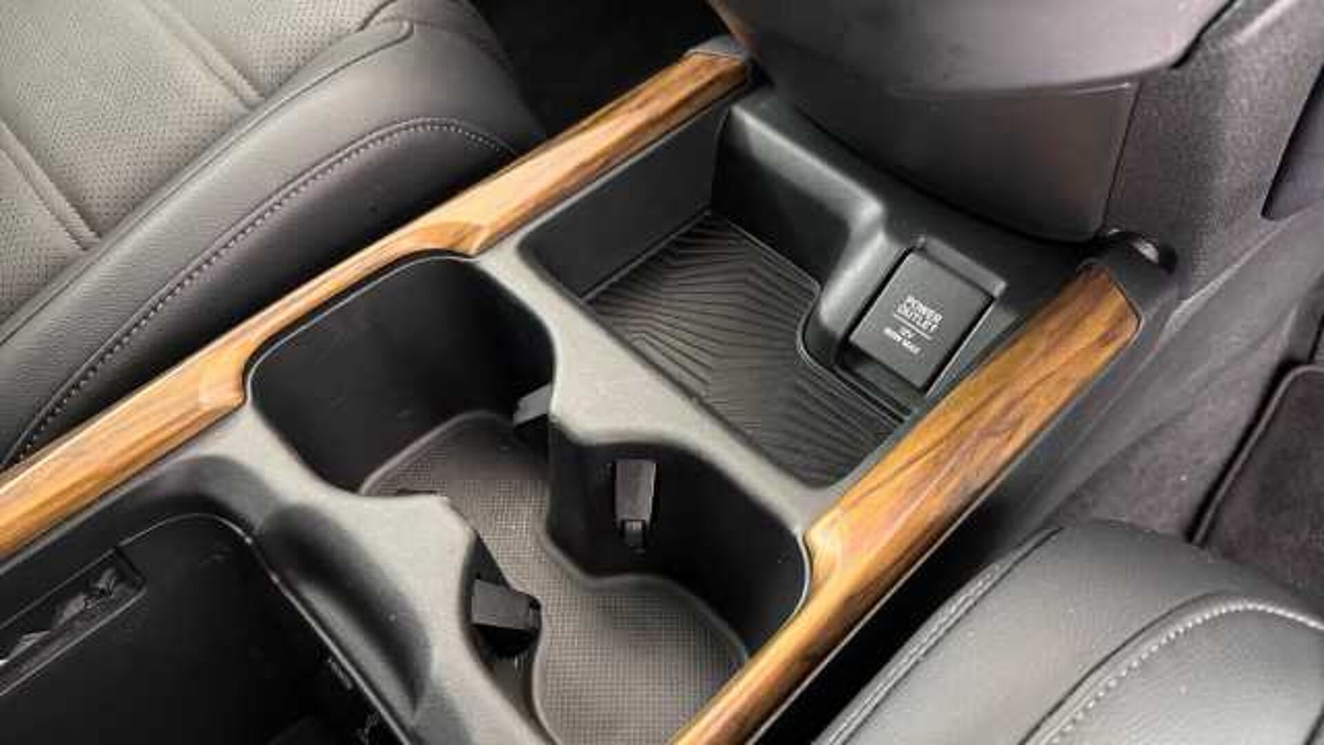 Honda CR-V Hybrid 2.0 h i-MMD SR SUV 5dr Petrol Hybrid eCVT 4WD Euro 6 (s/s) (184 ps) 
