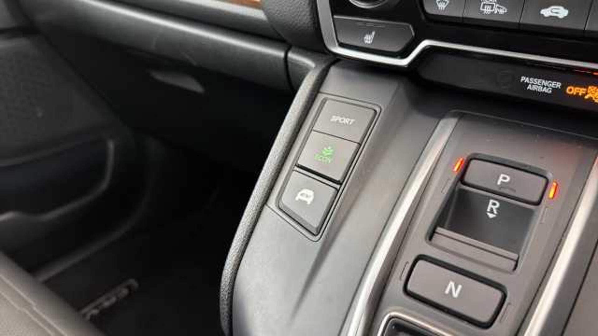 Honda CR-V Hybrid 2.0 h i-MMD SR SUV 5dr Petrol Hybrid eCVT 4WD Euro 6 (s/s) (184 ps) 
