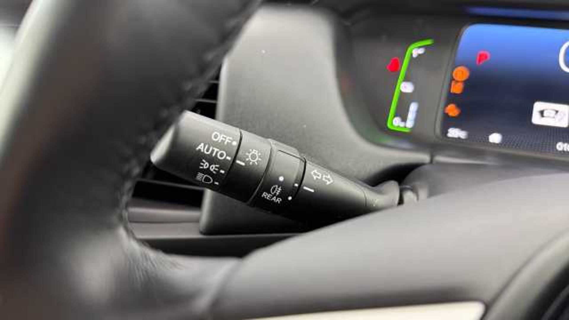 Honda Jazz Hybrid 1.5 h i-MMD Advance Hatchback 5dr Petrol Hybrid eCVT Euro 6 (s/s) (122 ps) 