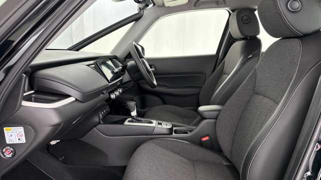 Honda Jazz Hybrid 1.5 h i-MMD SR Hatchback 5dr Petrol Hybrid eCVT Euro 6 (s/s) (109 ps) 