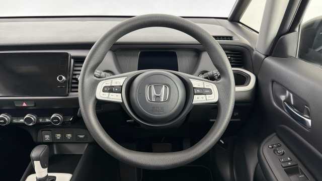 Honda Jazz Hybrid 1.5 h i-MMD SR Hatchback 5dr Petrol Hybrid eCVT Euro 6 (s/s) (109 ps) 
