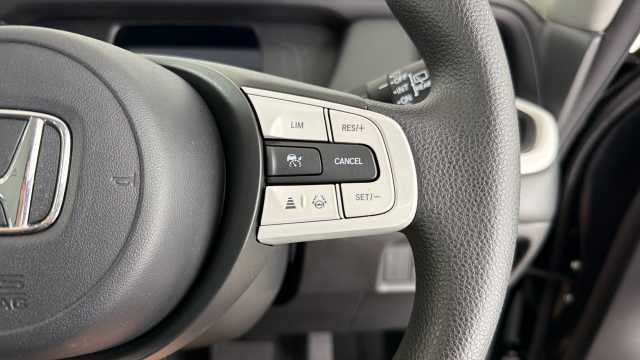 Honda Jazz Hybrid 1.5 h i-MMD SR Hatchback 5dr Petrol Hybrid eCVT Euro 6 (s/s) (109 ps) 