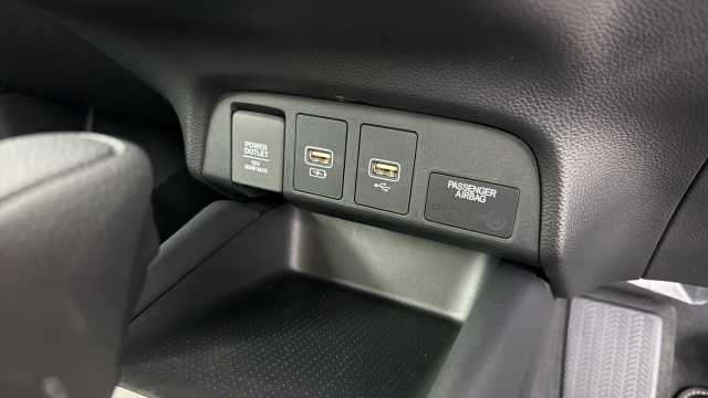Honda Jazz Hybrid 1.5 h i-MMD SR Hatchback 5dr Petrol Hybrid eCVT Euro 6 (s/s) (109 ps) 