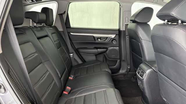 Honda CR-V Hybrid 2.0 h i-MMD SR SUV 5dr Petrol Hybrid eCVT 4WD Euro 6 (s/s) (184 ps) 