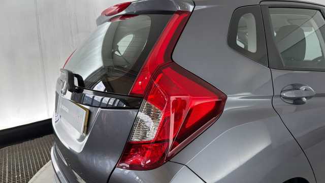 Honda Jazz 1.3 i-VTEC SE Navi Hatchback 5dr Petrol CVT Euro 6 (s/s) (102 ps) 