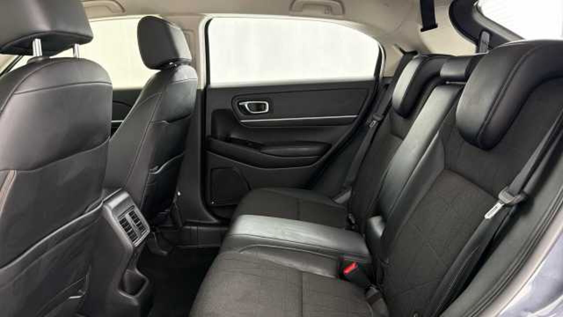 Honda HR-V Hybrid 1.5 h i-MMD Advance SUV 5dr Petrol Hybrid CVT Euro 6 (s/s) (131 ps) 