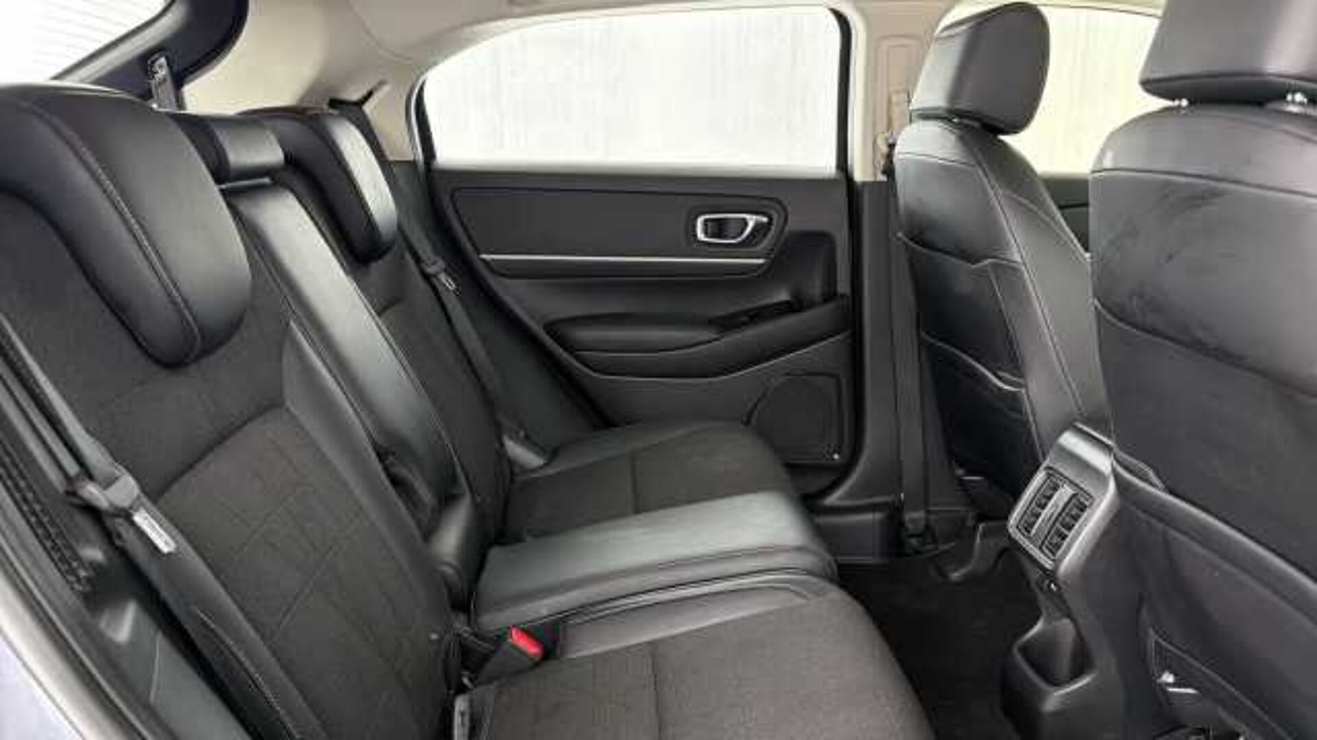 Honda HR-V Hybrid 1.5 h i-MMD Advance SUV 5dr Petrol Hybrid CVT Euro 6 (s/s) (131 ps) 