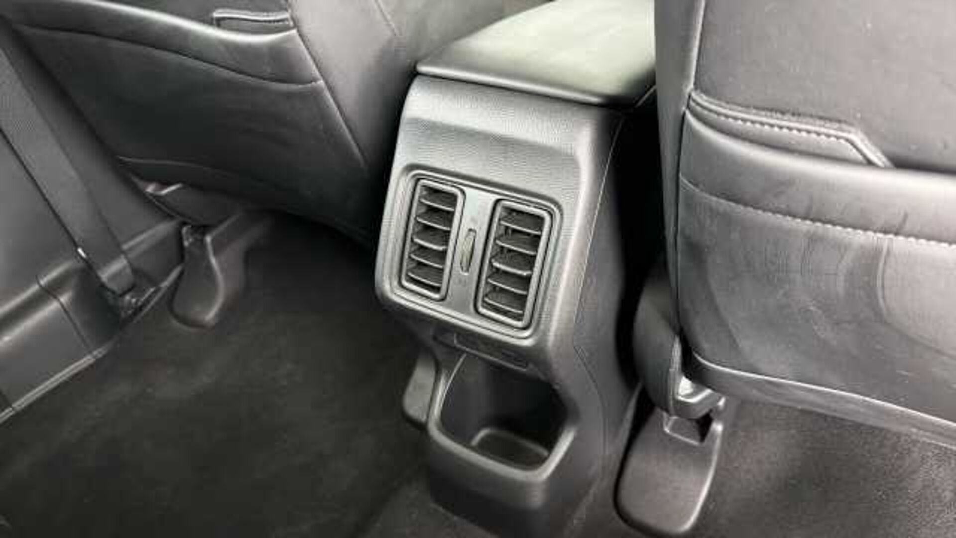 Honda HR-V Hybrid 1.5 h i-MMD Advance SUV 5dr Petrol Hybrid CVT Euro 6 (s/s) (131 ps) 