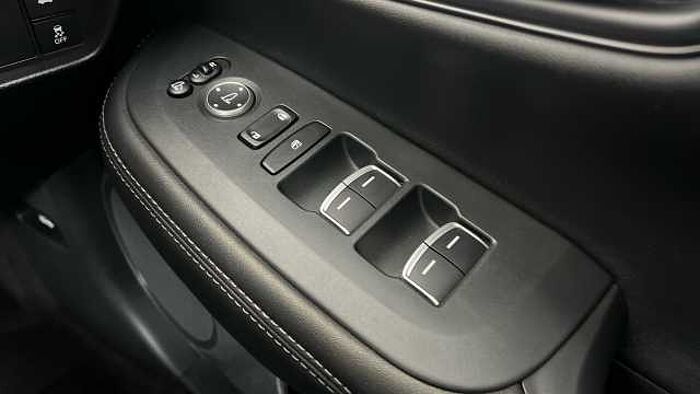 Honda ZR-V e:HEV 2.0 h i-MMD Advance SUV 5dr Petrol Hybrid eCVT Euro 6 (s/s) (184 ps) 