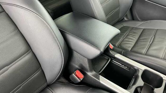 Honda CR-V Hybrid 2.0 h i-MMD SR SUV 5dr Petrol Hybrid eCVT 4WD Euro 6 (s/s) (184 ps) 