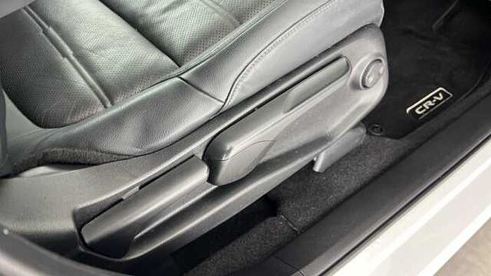 Honda CR-V Hybrid 2.0 h i-MMD SR SUV 5dr Petrol Hybrid eCVT 4WD Euro 6 (s/s) (184 ps) 