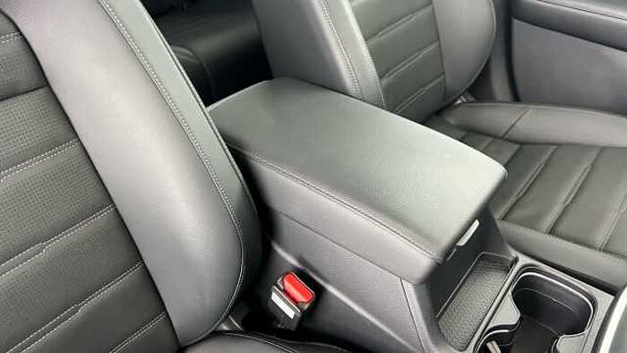 Honda CR-V Hybrid 2.0 17.7kWh Advance Tech SUV 5dr Petrol Plug-in Hybrid eCVT Euro 6 (s/s) (184 ps 