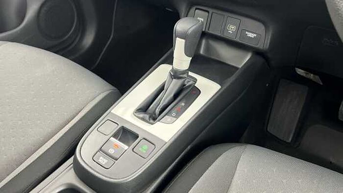 Honda Jazz Hybrid 1.5 h i-MMD SE Hatchback 5dr Petrol Hybrid eCVT Euro 6 (s/s) (109 ps) 