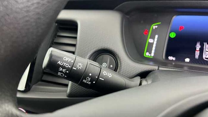 Honda Jazz Hybrid 1.5 h i-MMD SE Hatchback 5dr Petrol Hybrid eCVT Euro 6 (s/s) (109 ps) 