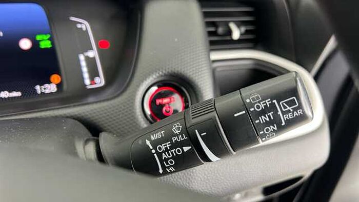 Honda Jazz Hybrid 1.5 h i-MMD SE Hatchback 5dr Petrol Hybrid eCVT Euro 6 (s/s) (109 ps) 