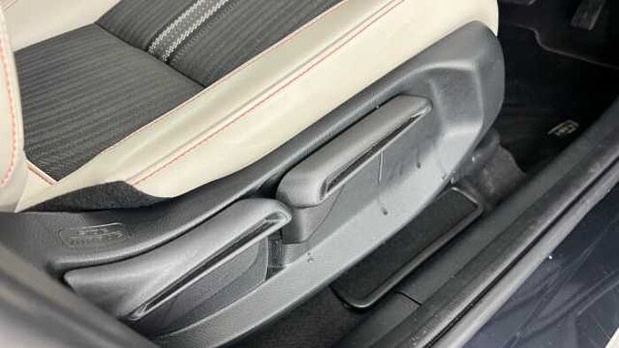 Honda HR-V Hybrid 1.5 h i-MMD Advance Style SUV 5dr Petrol Hybrid CVT Euro 6 (s/s) (131 ps) 