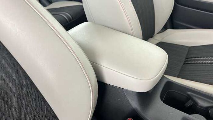 Honda HR-V Hybrid 1.5 h i-MMD Advance Style SUV 5dr Petrol Hybrid CVT Euro 6 (s/s) (131 ps) 