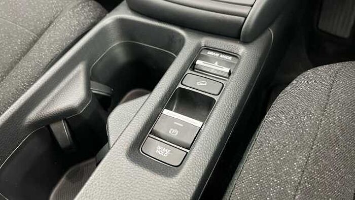 Honda HR-V Hybrid 1.5 h i-MMD Elegance SUV 5dr Petrol Hybrid CVT Euro 6 (s/s) (131 ps) 