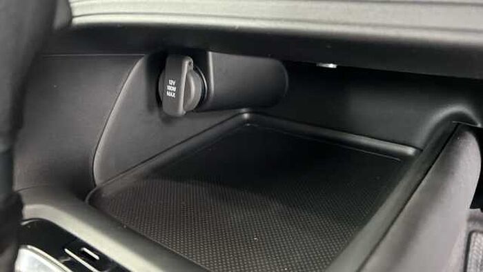 Honda HR-V Hybrid 1.5 h i-MMD Elegance SUV 5dr Petrol Hybrid CVT Euro 6 (s/s) (131 ps) 