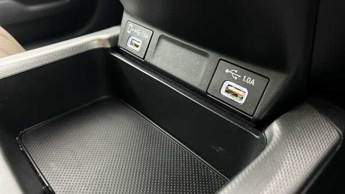 Honda CR-V Hybrid 2.0 h i-MMD SR SUV 5dr Petrol Hybrid eCVT 4WD Euro 6 (s/s) (184 ps) 