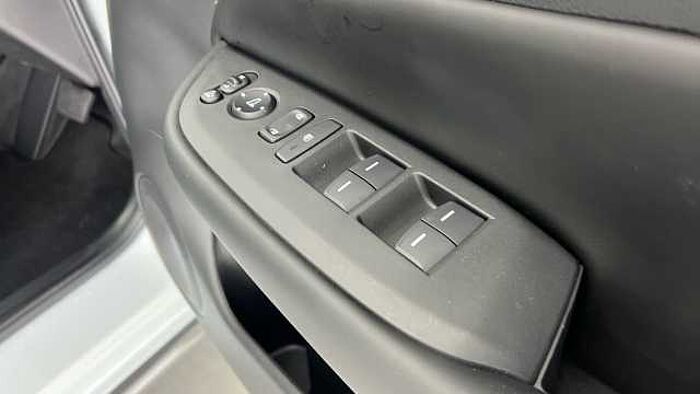 Honda Jazz Hybrid 1.5 h i-MMD Crosstar Advance Hatchback 5dr Petrol Hybrid eCVT Euro 6 (s/s) (122 