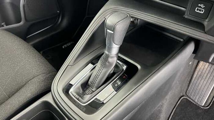 Honda HR-V Hybrid 1.5 h i-MMD Elegance SUV 5dr Petrol Hybrid CVT Euro 6 (s/s) (131 ps) 