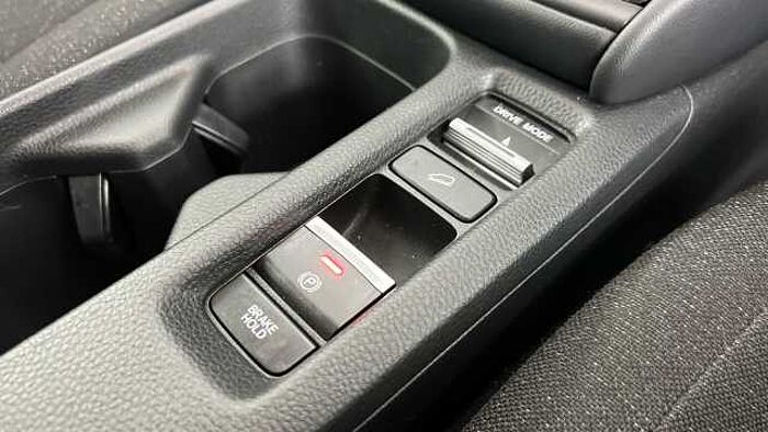 Honda HR-V Hybrid 1.5 h i-MMD Elegance SUV 5dr Petrol Hybrid CVT Euro 6 (s/s) (131 ps) 
