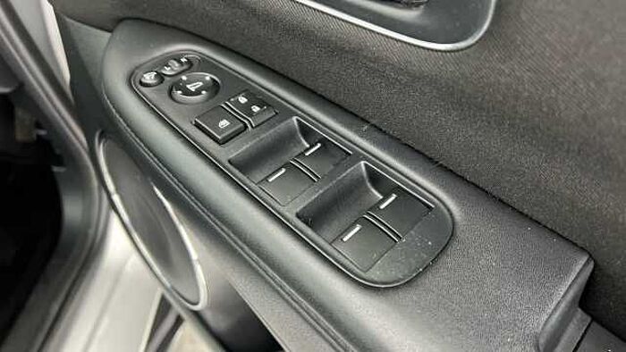 Honda HR-V 1.5 i-VTEC SE SUV 5dr Petrol Manual Euro 6 (s/s) (130 ps) 